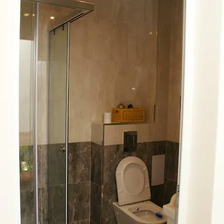 Lozengrad Apartment *